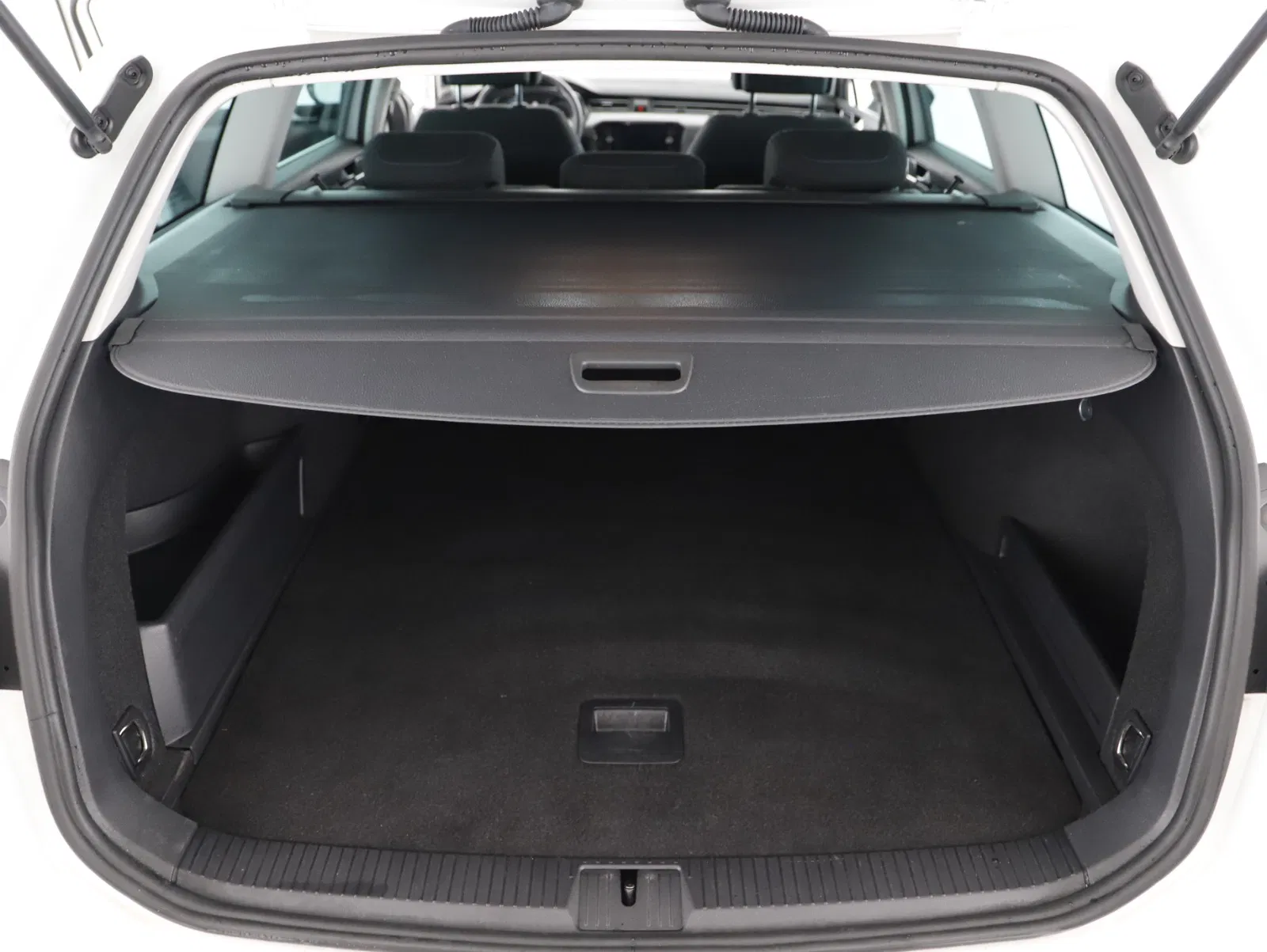 VW Passat Variant 1.4 TSI  GTE | Bild 24 von 25