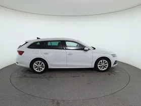 Skoda Octavia Combi 1.5 TSI ACT e-TEC Style | Thumbnail 4 von 30