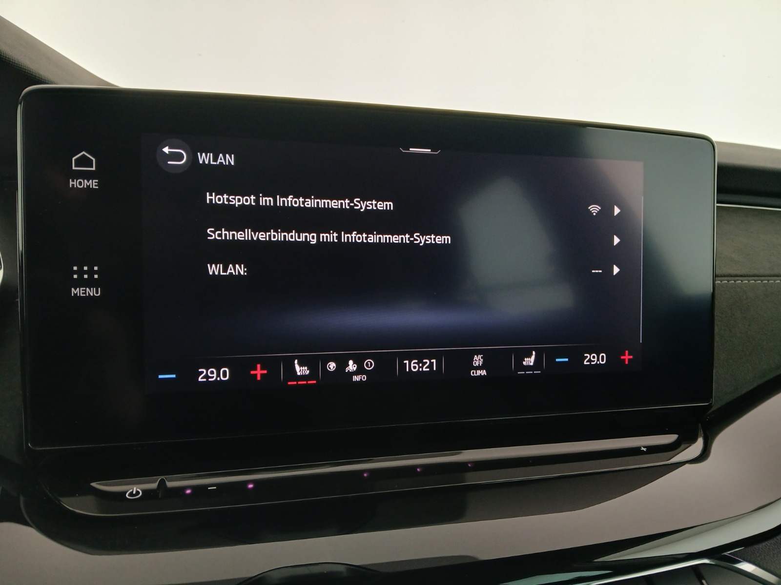 Skoda Octavia Combi 1.5 TSI ACT e-TEC Style | Bild 26 von 30