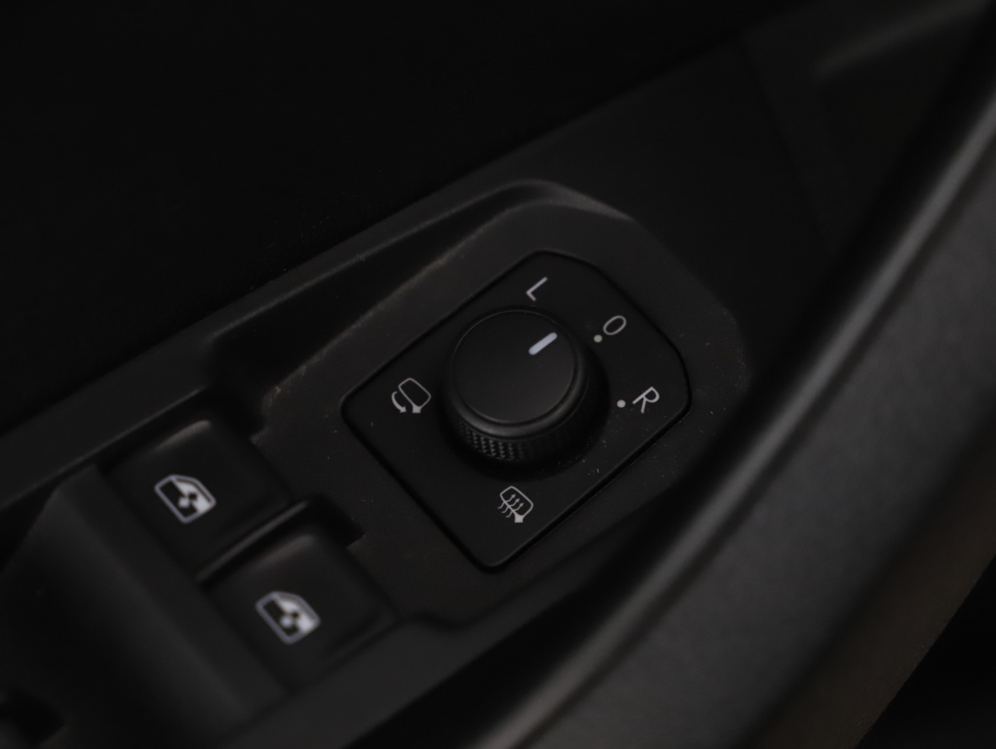 Skoda Karoq 2.0 TDI Ambition | Bild 9 von 29