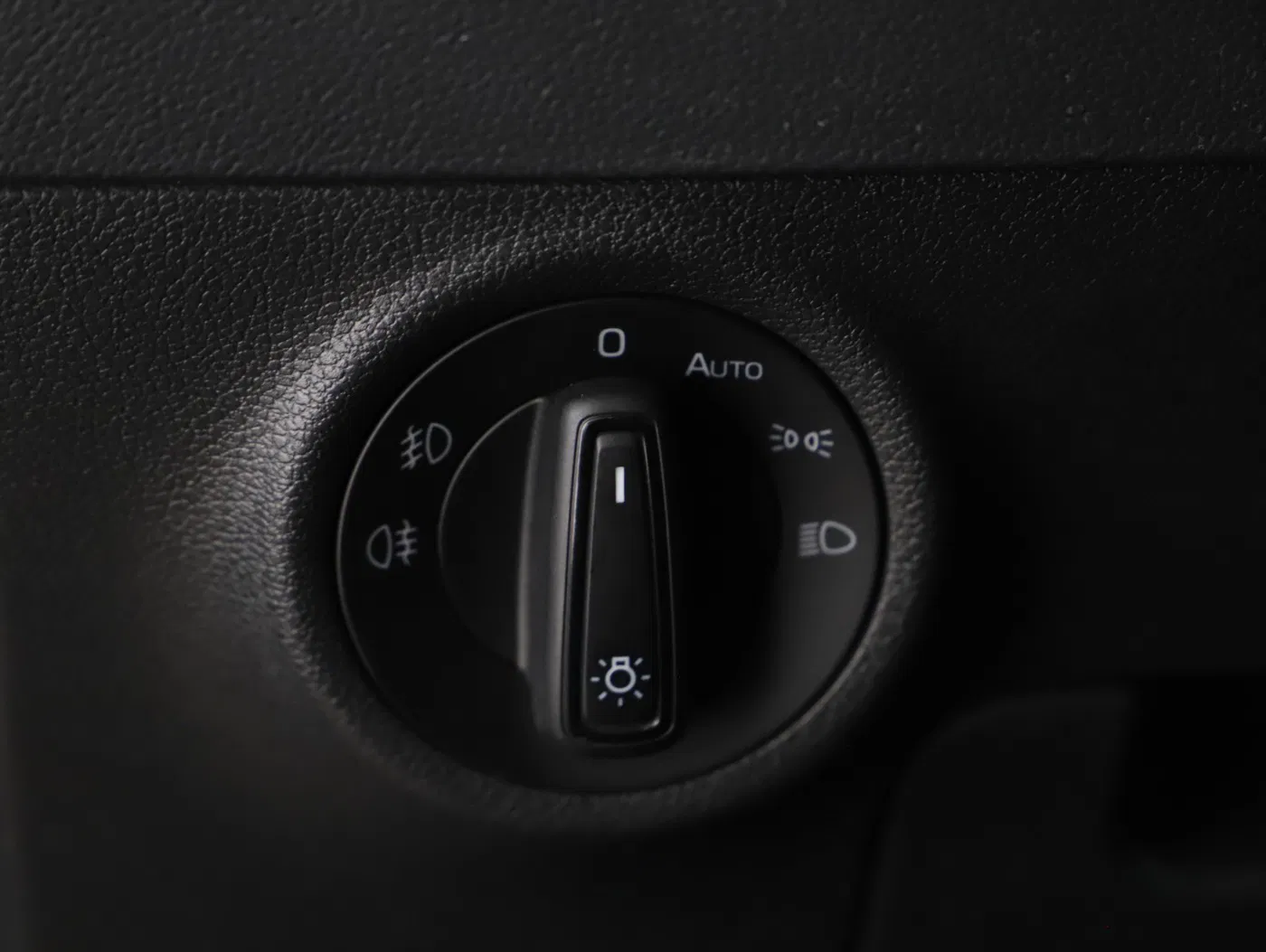 Skoda Karoq 2.0 TDI Ambition | Bild 10 von 29