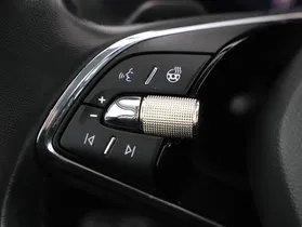 Skoda Karoq 2.0 TDI Ambition | Thumbnail 15 von 29