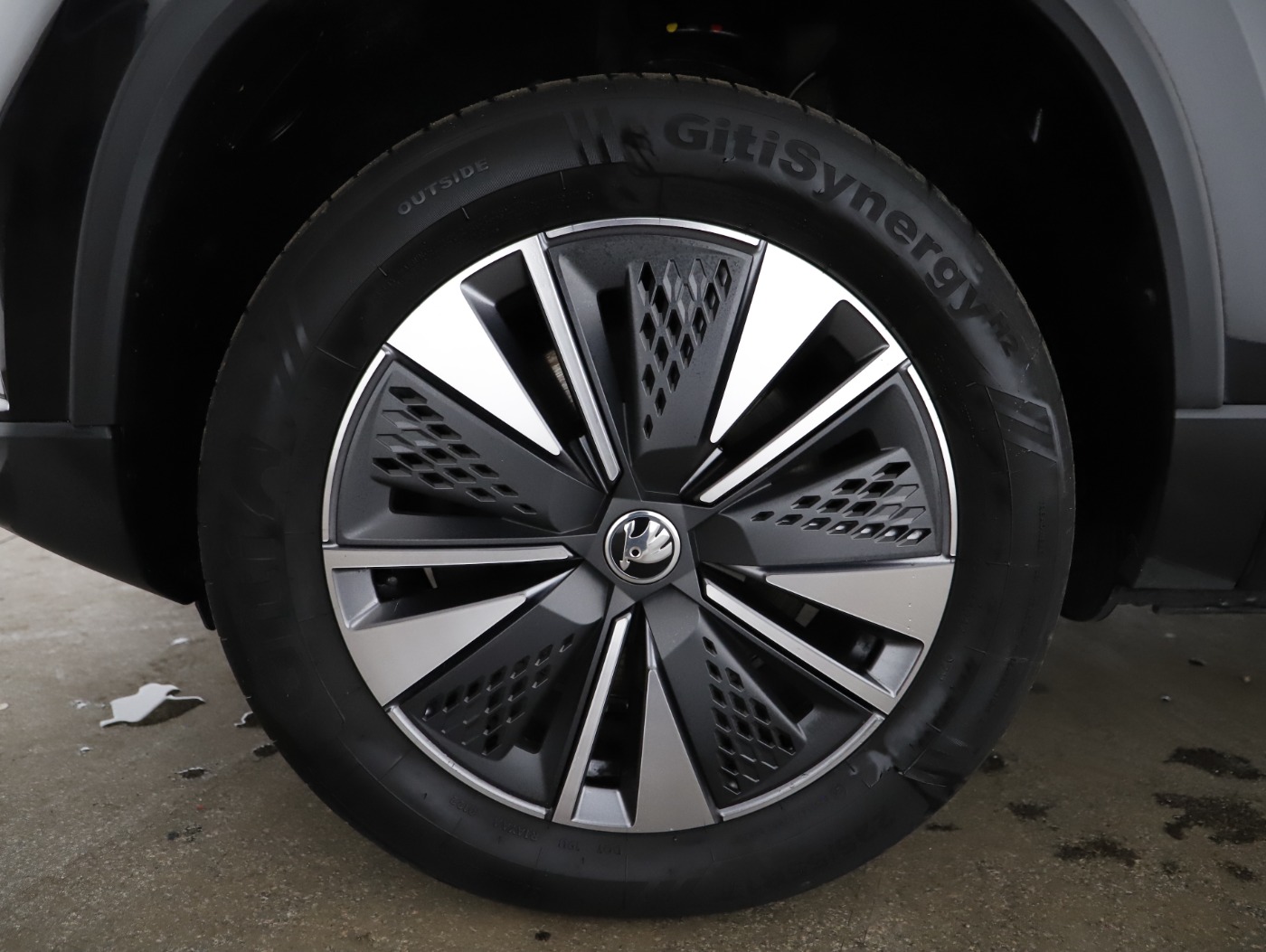 Skoda Karoq 2.0 TDI Ambition | Bild 29 von 29