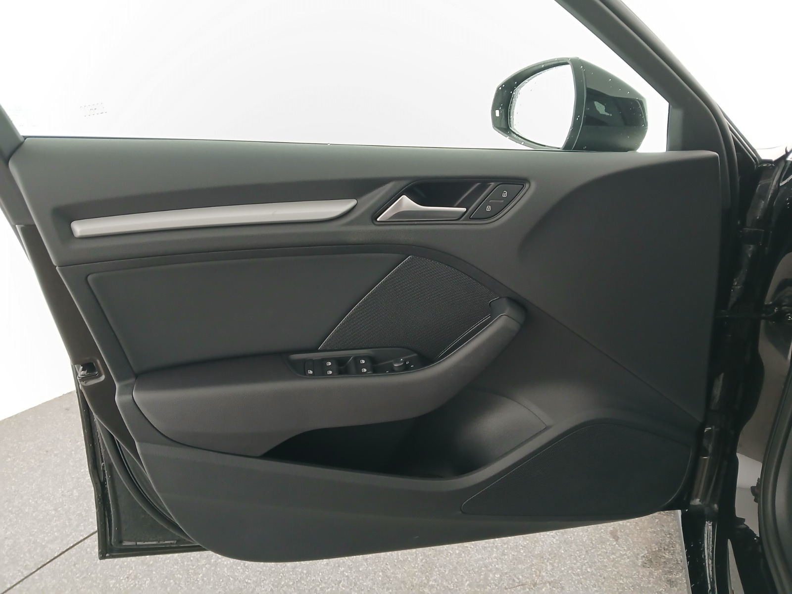 Audi A3 Sportback 1.0 SB 30 TFSI | Bild 10 von 28