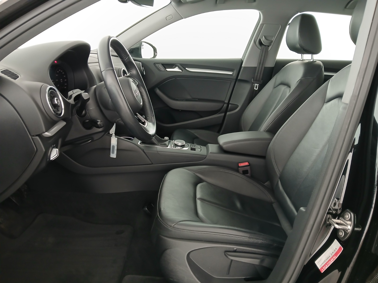 Audi A3 Sportback 1.0 SB 30 TFSI | Bild 13 von 28