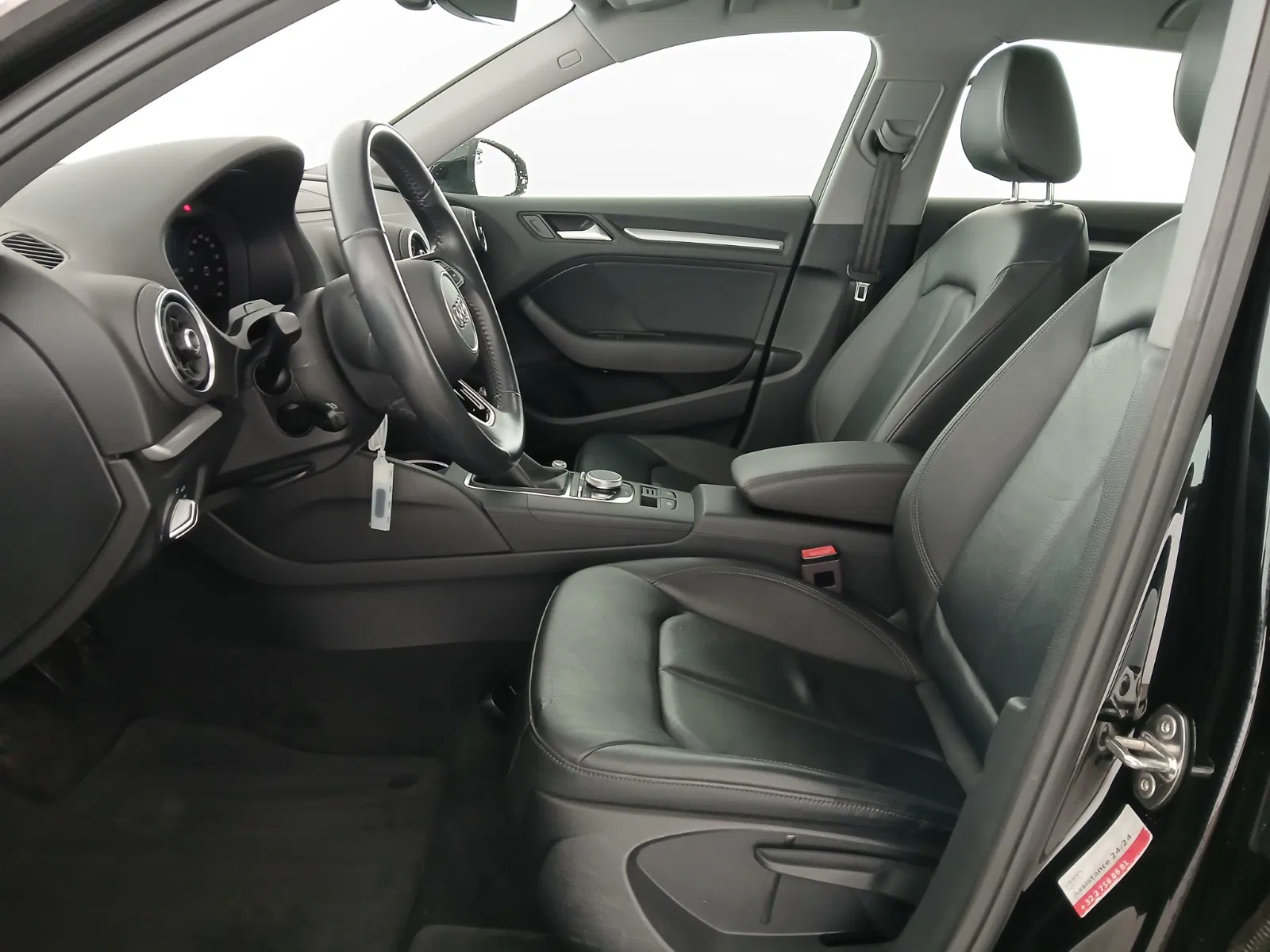 Audi A3 Sportback 1.0 SB 30 TFSI | Bild 13 von 28