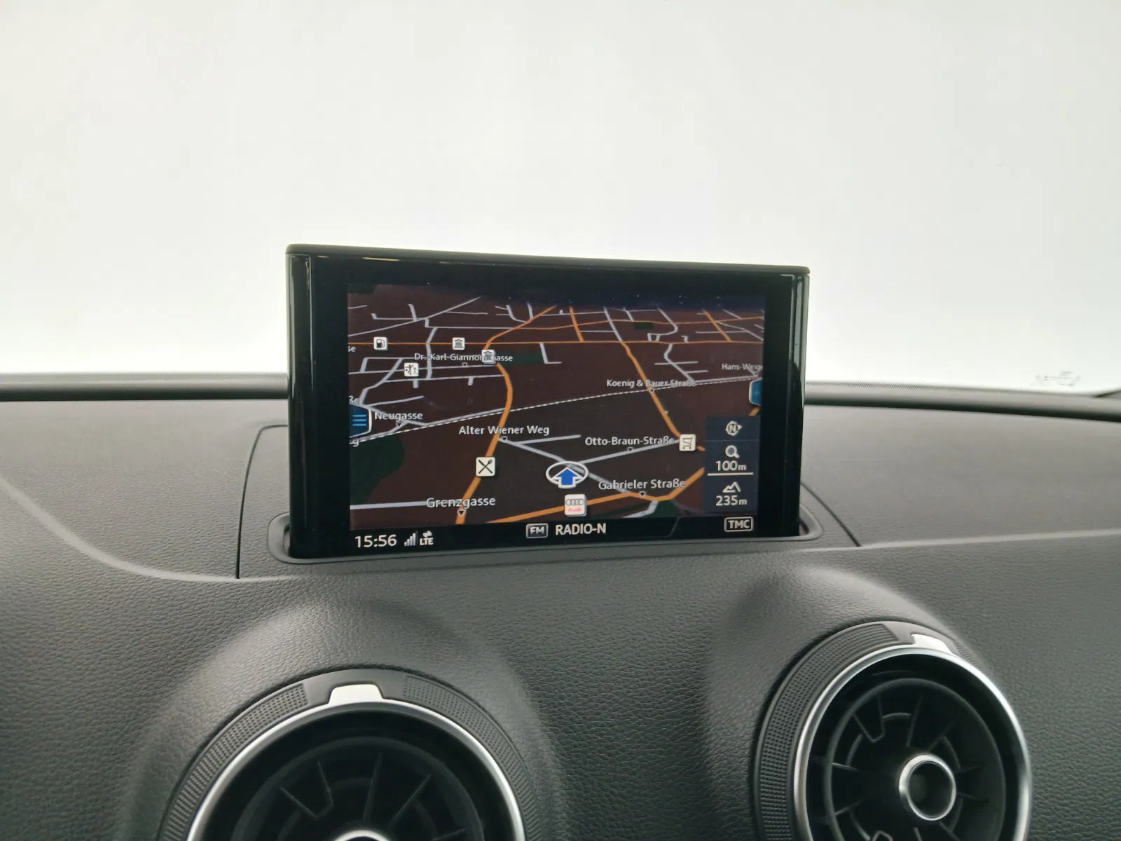 Audi A3 Sportback 1.0 SB 30 TFSI | Bild 19 von 28