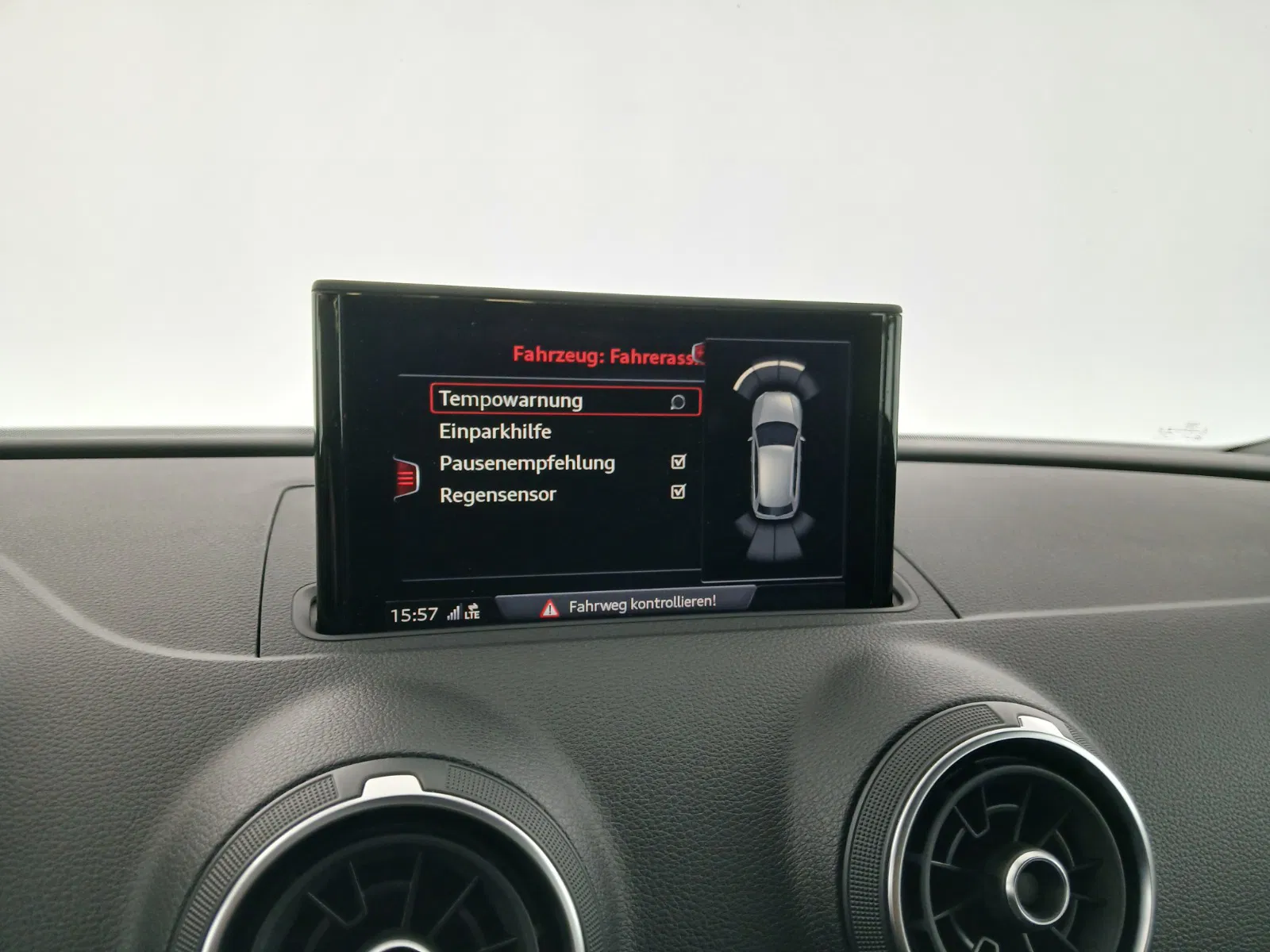 Audi A3 Sportback 1.0 SB 30 TFSI | Bild 22 von 28