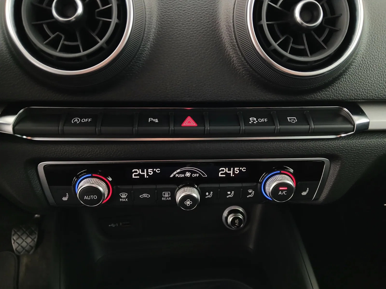 Audi A3 Sportback 1.0 SB 30 TFSI | Bild 25 von 28