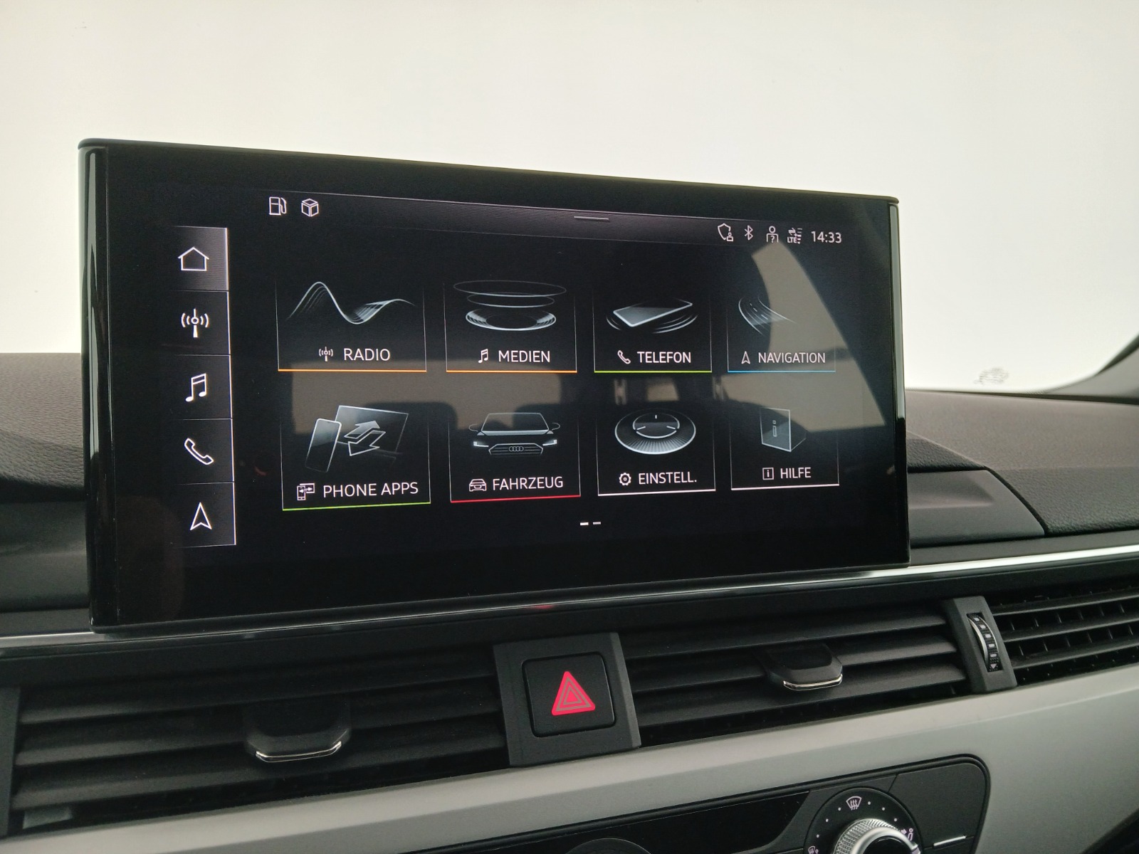 Audi A4 Avant 30 2.0 TDI advanced | Bild 20 von 30