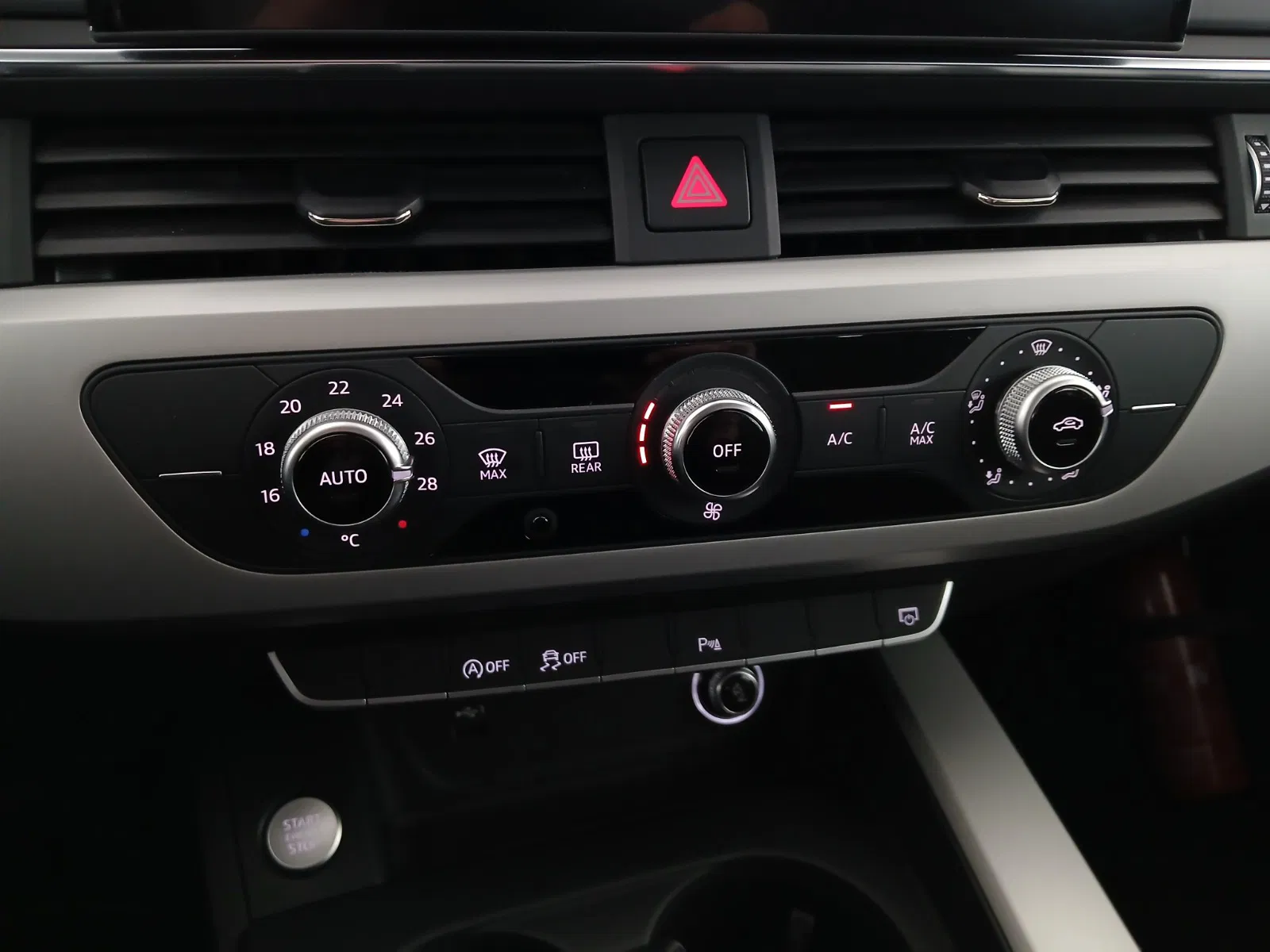 Audi A4 Avant 30 2.0 TDI advanced | Bild 25 von 30