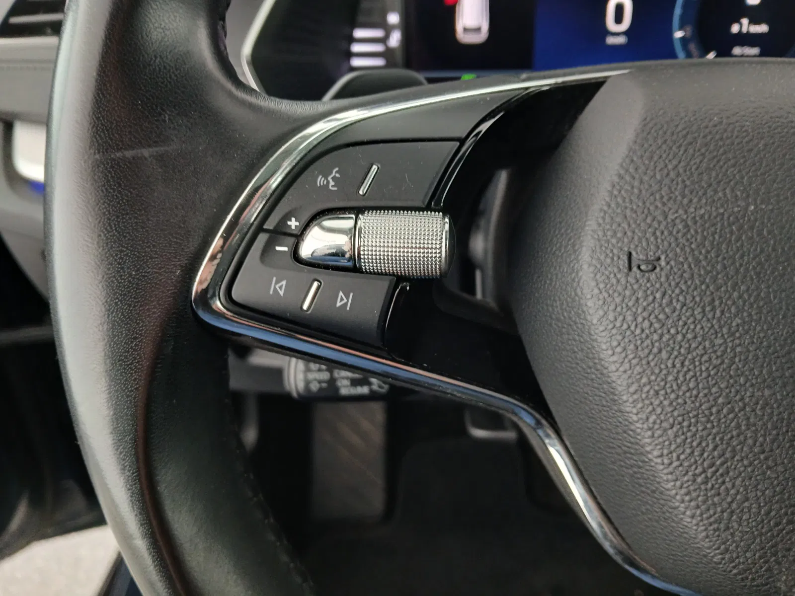 Skoda Octavia Combi 2.0 TDI Ambition | Bild 16 von 30