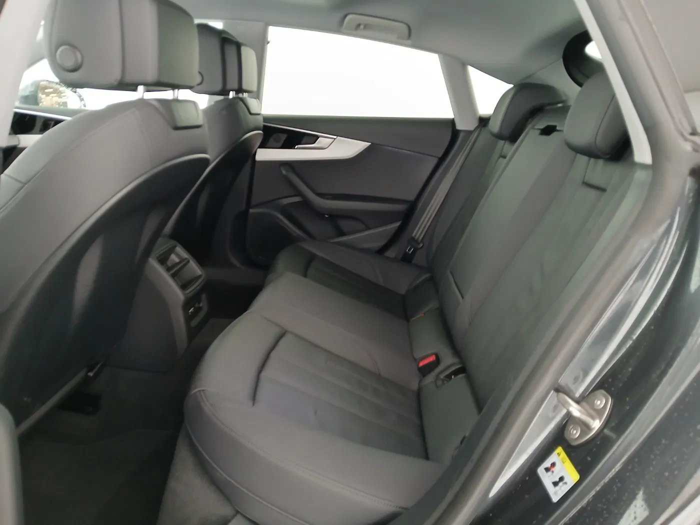 Audi A5 Sportback 40 2.0 TDI quattro advanced | Bild 26 von 28