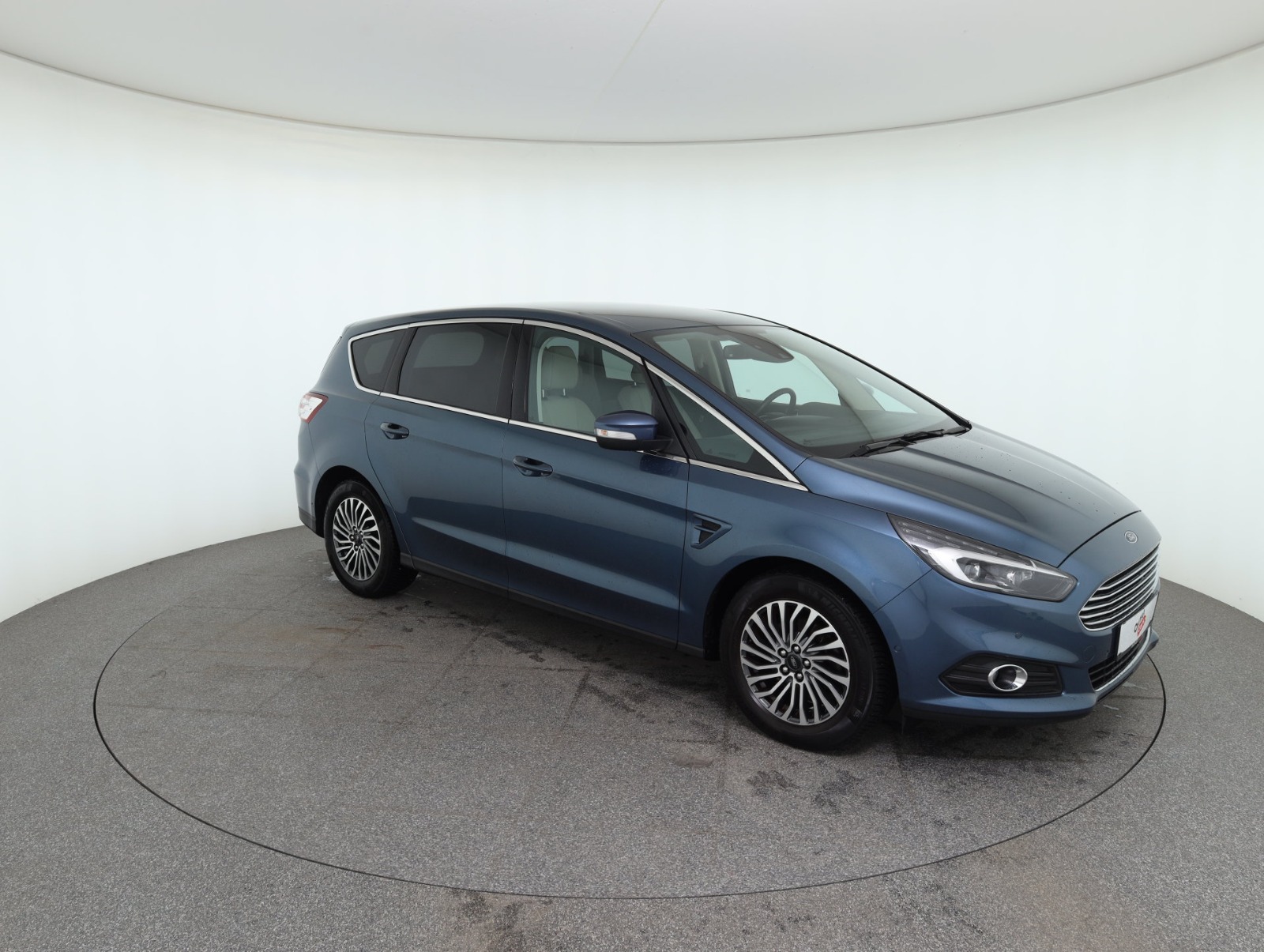 Ford S-MAX 2.0EcoBlue Titanium | Bild 3 von 28