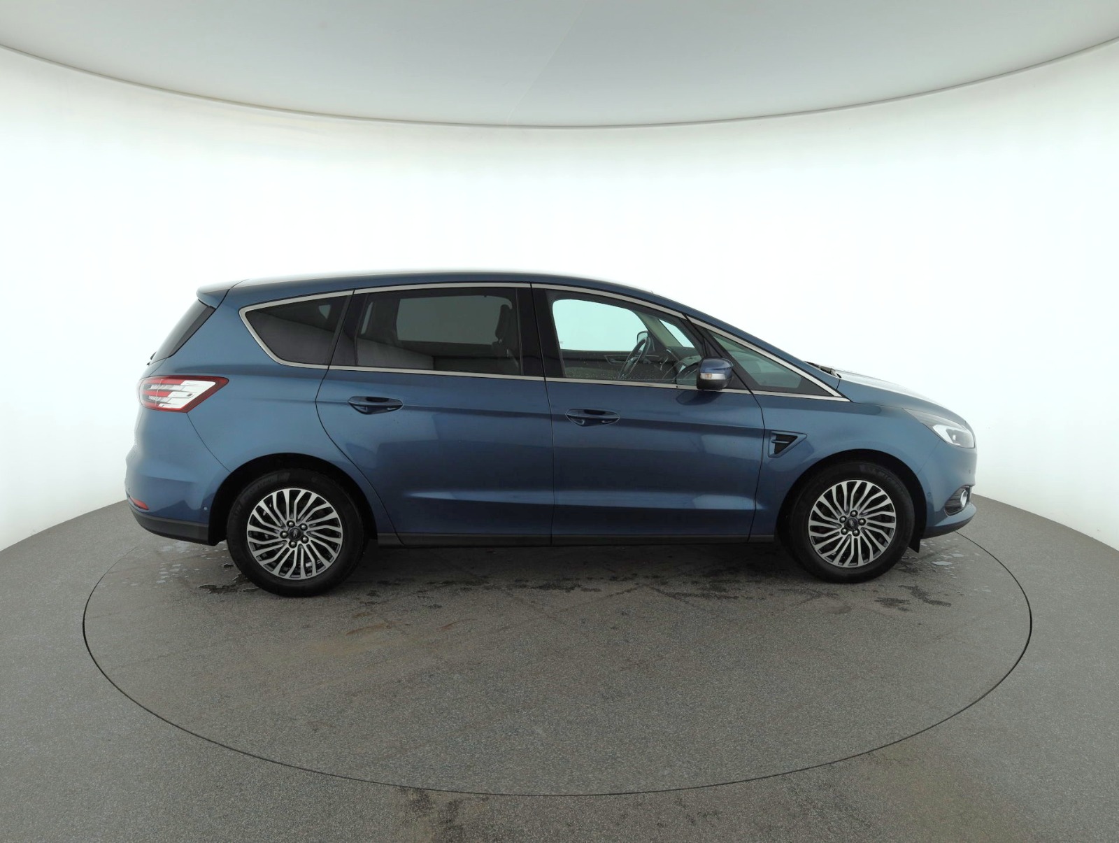 Ford S-MAX 2.0EcoBlue Titanium | Bild 4 von 28