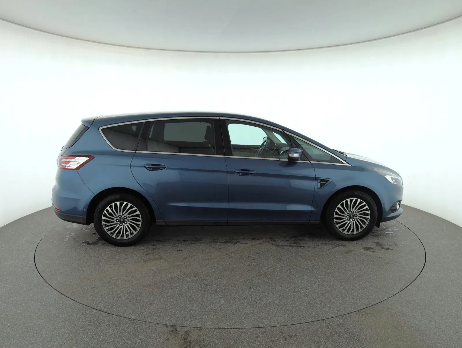 Ford S-MAX 2.0EcoBlue Titanium | Bild 4 von 28