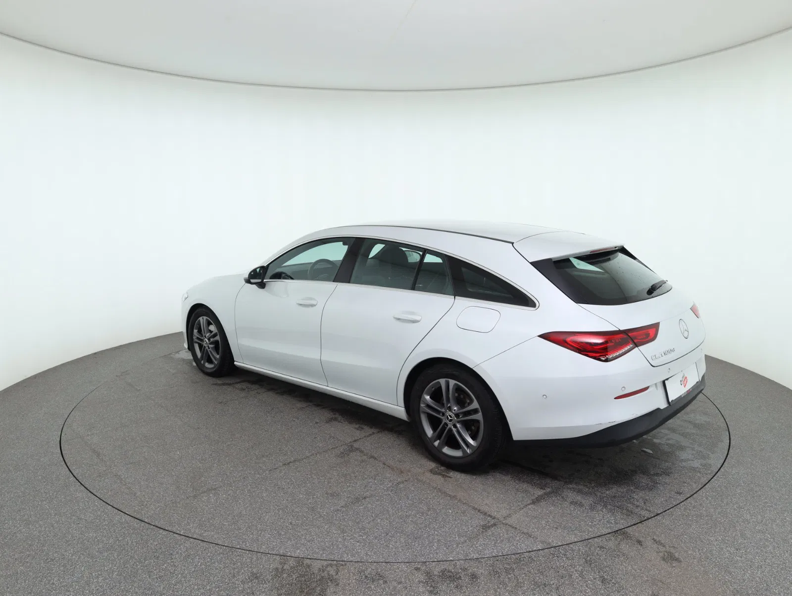 Mercedes-Benz CLA 180 d Shooting Brake | Bild 8 von 28