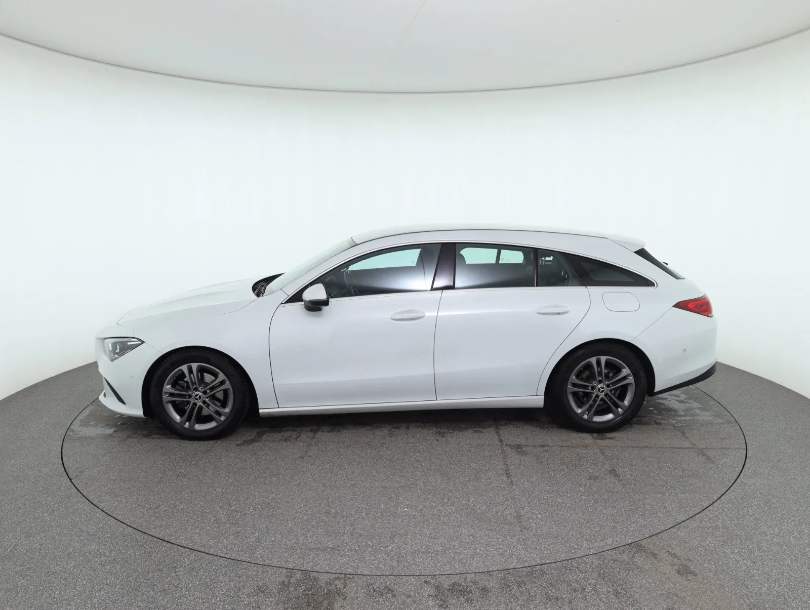 Mercedes-Benz CLA 180 d Shooting Brake | Bild 9 von 28