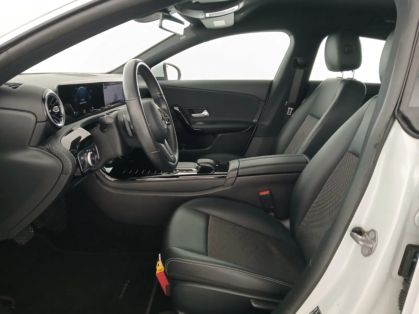 Mercedes-Benz CLA 180 d Shooting Brake | Bild 14 von 28