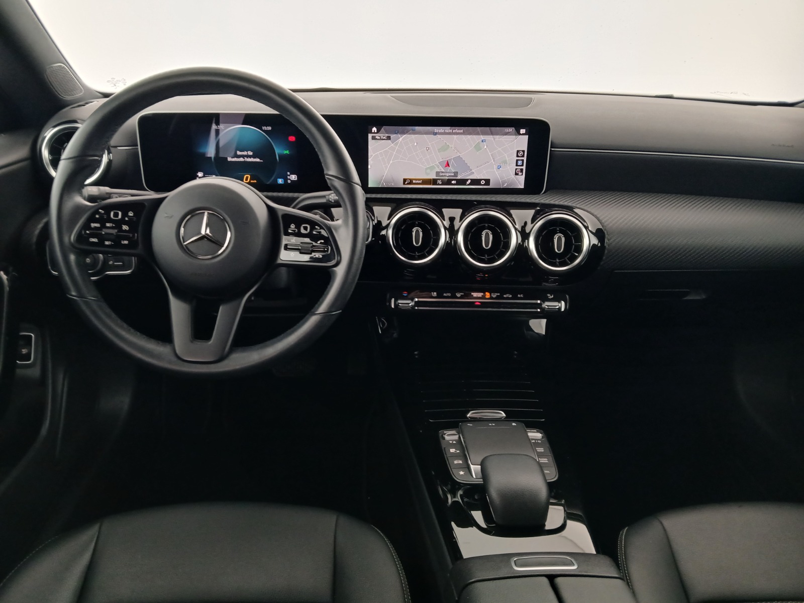 Mercedes-Benz CLA 180 d Shooting Brake | Bild 15 von 28