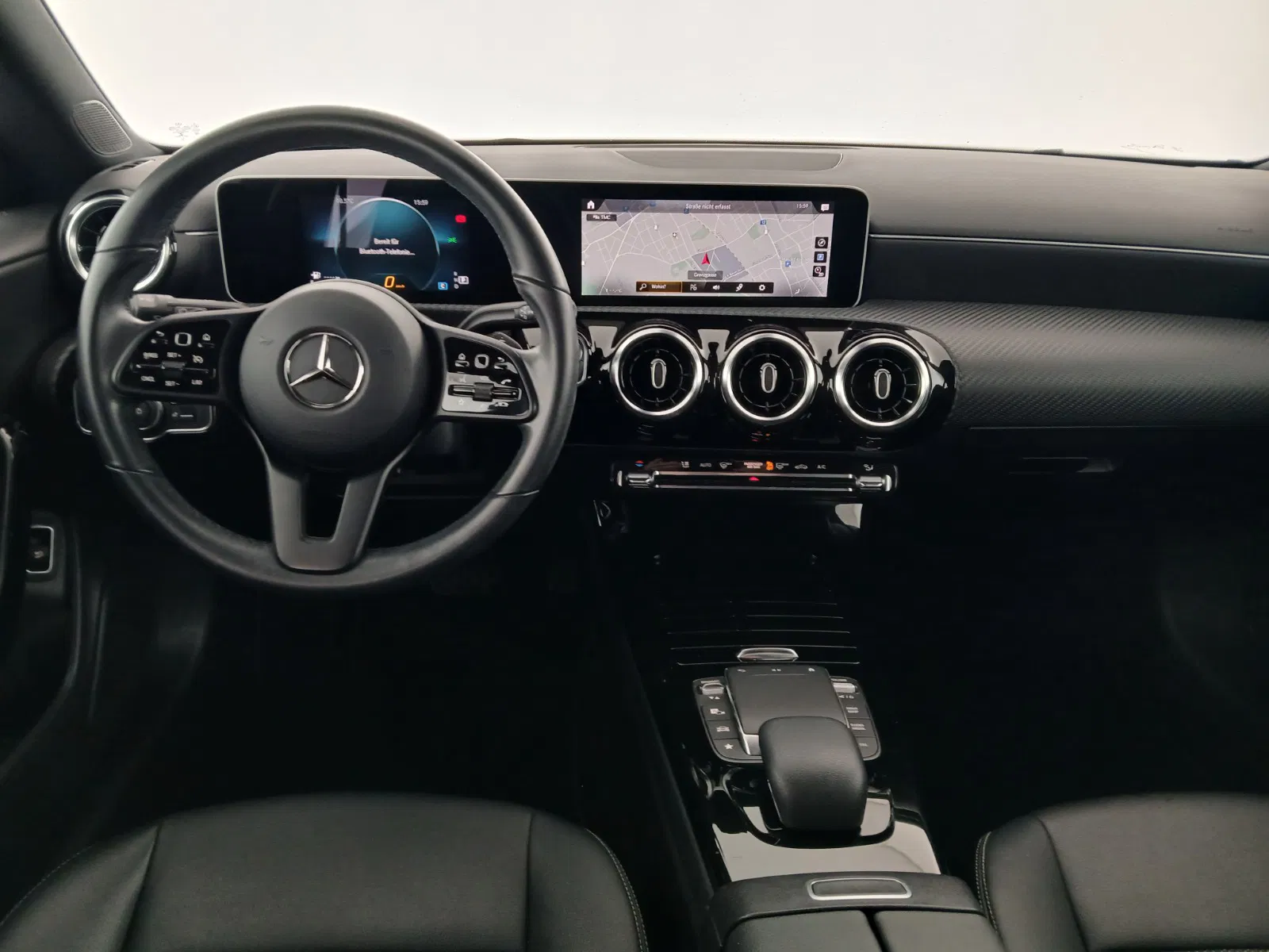 Mercedes-Benz CLA 180 d Shooting Brake | Bild 15 von 28