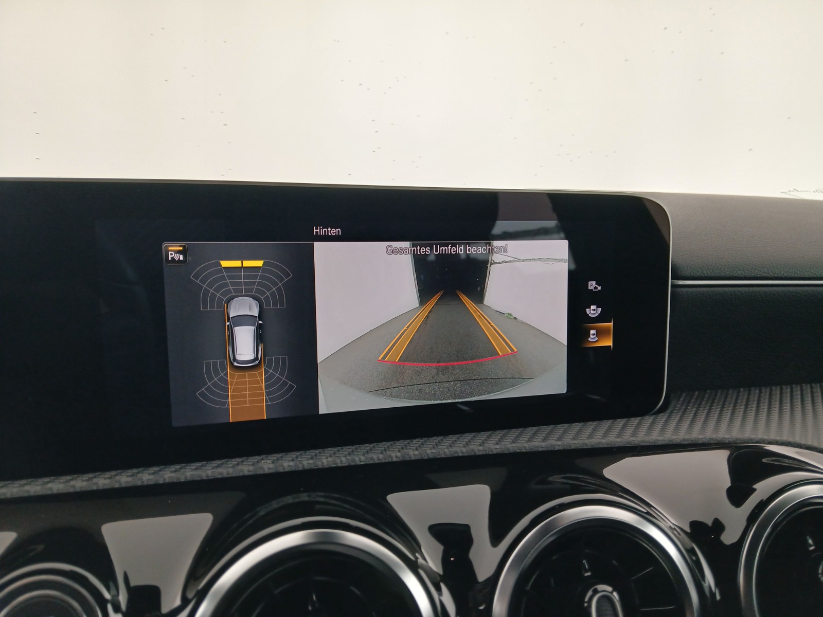 Mercedes-Benz CLA 180 d Shooting Brake | Bild 23 von 28