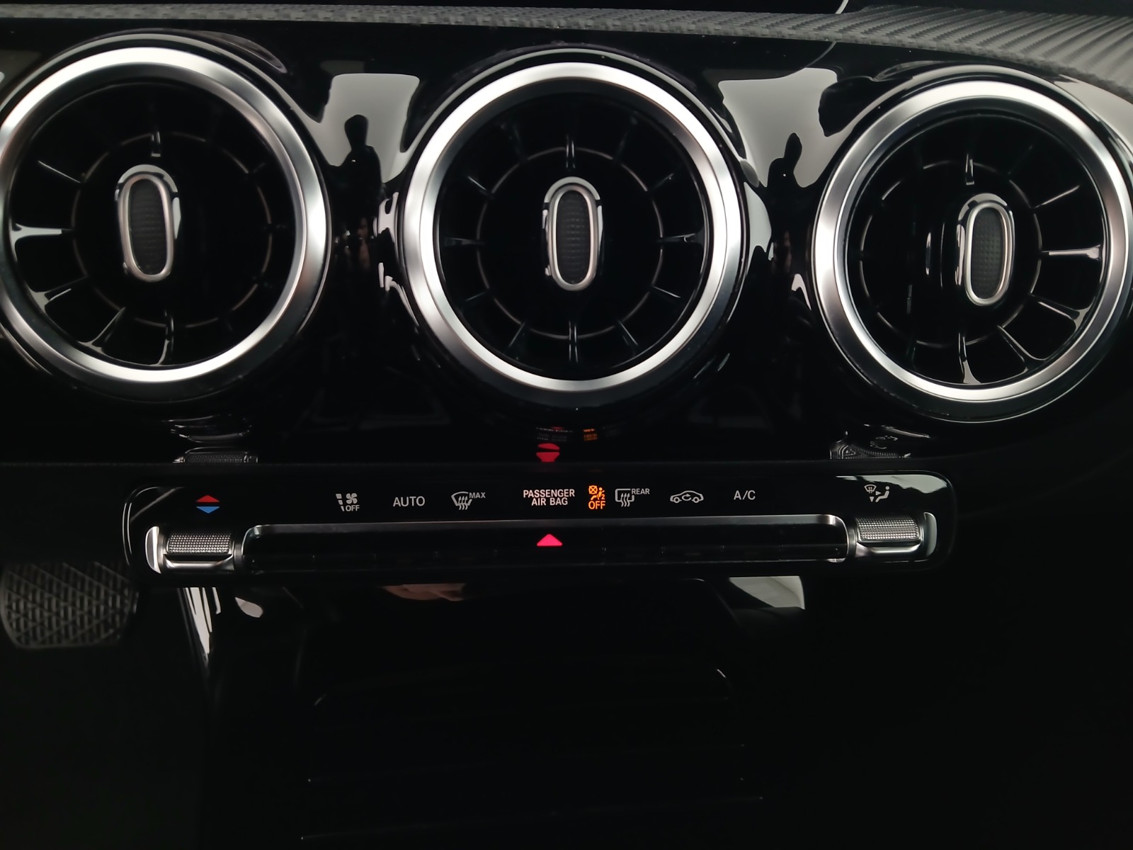 Mercedes-Benz CLA 180 d Shooting Brake | Bild 24 von 28