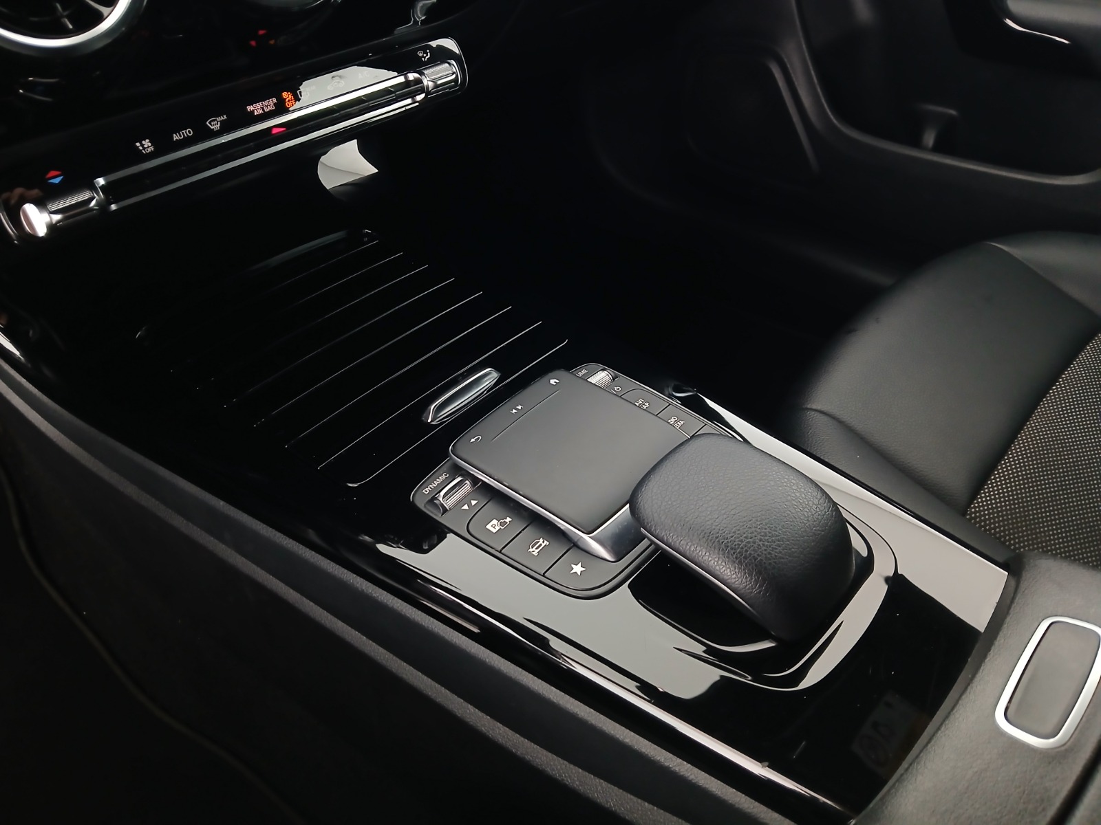 Mercedes-Benz CLA 180 d Shooting Brake | Bild 25 von 28