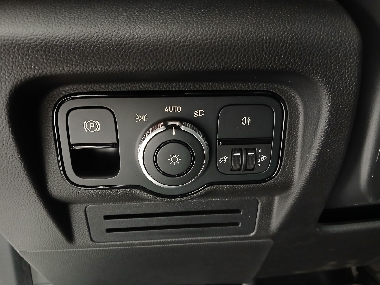 Mercedes-Benz T 180 Progressive Aut. | Bild 13 von 27