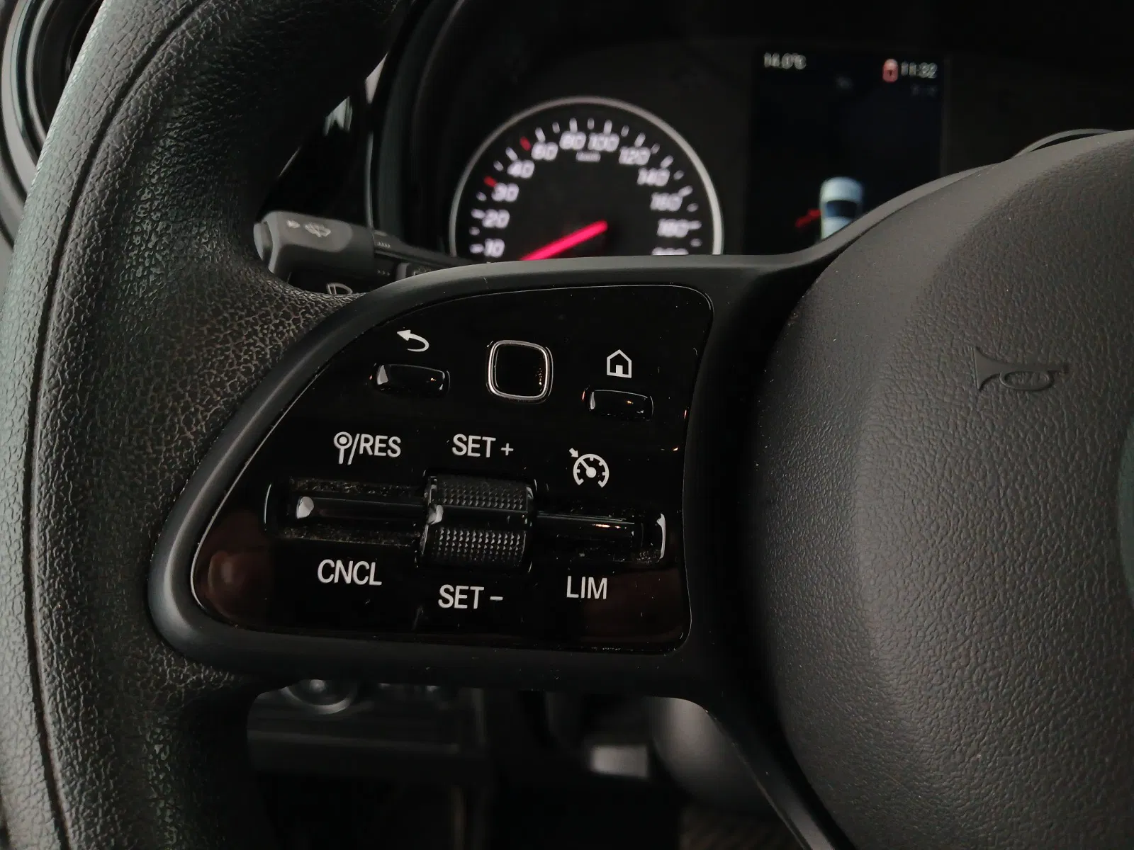 Mercedes-Benz T 180 Progressive Aut. | Bild 17 von 27