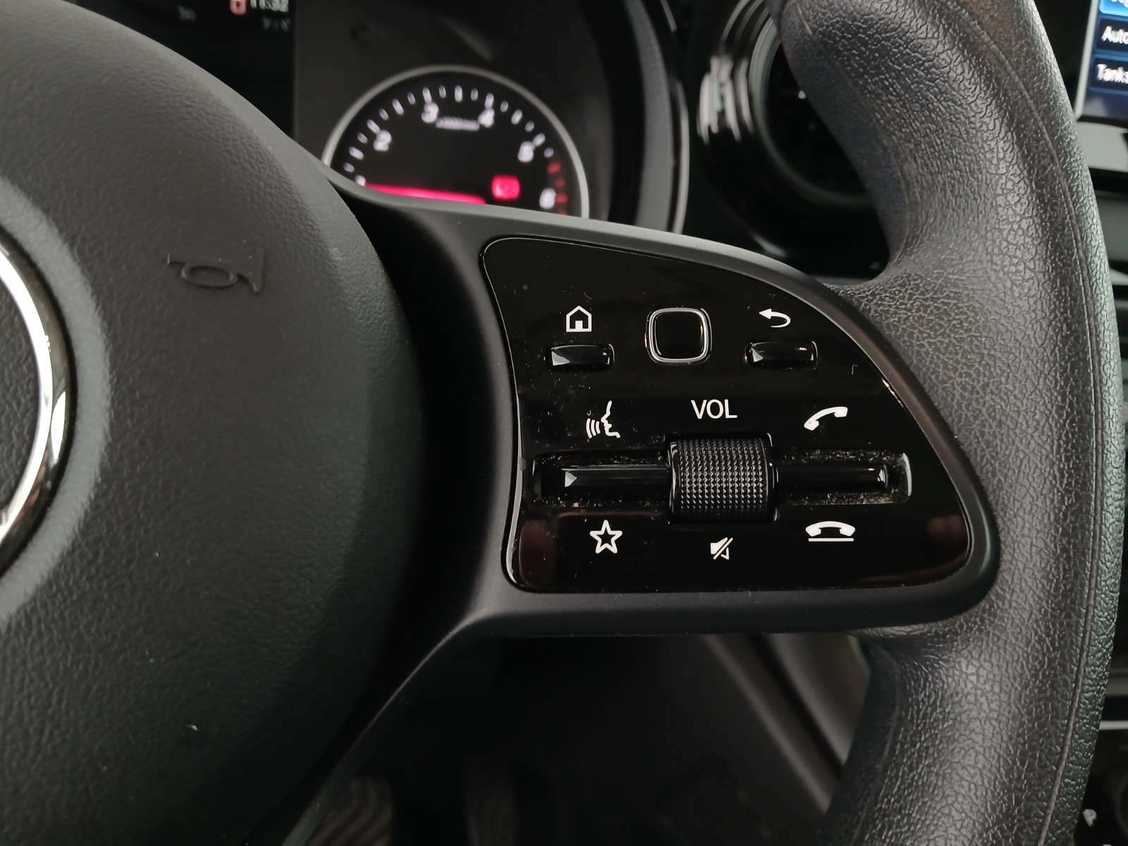 Mercedes-Benz T 180 Progressive Aut. | Bild 18 von 27