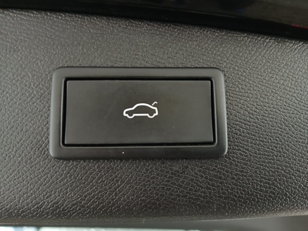 Seat Leon Sportstourer 2.0 TDI 4Drive FR | Bild 29 von 30