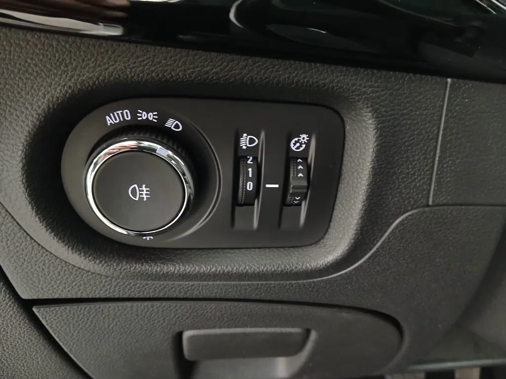 Opel Astra K Sports Tourer 1.2 Turbo Design & Tech | Bild 12 von 26