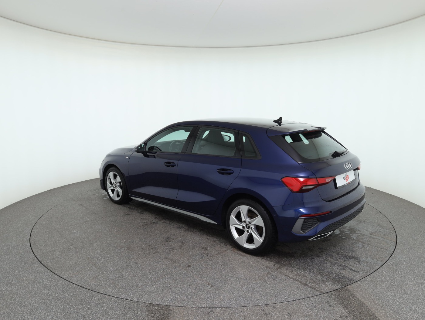Audi A3 Sportback 35 TDI S line exterieur | Bild 8 von 27