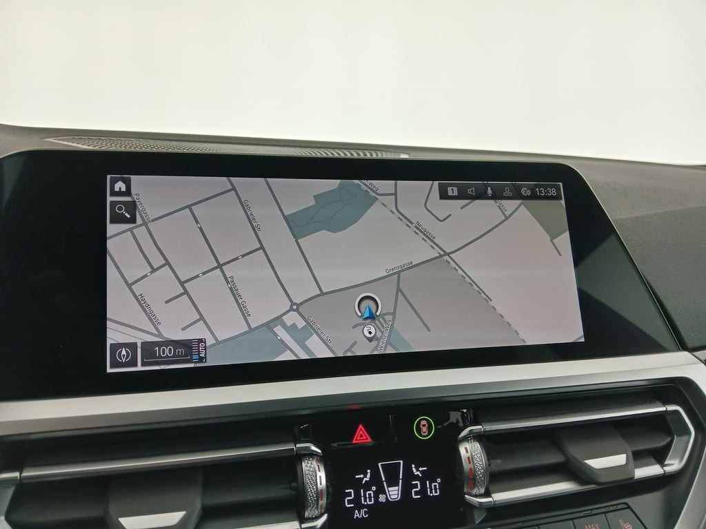 BMW 320e PHEV xDrive Touring Aut. | Bild 19 von 29