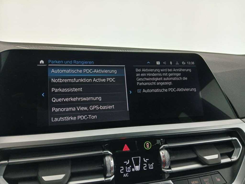 BMW 320e PHEV xDrive Touring Aut. | Bild 21 von 29