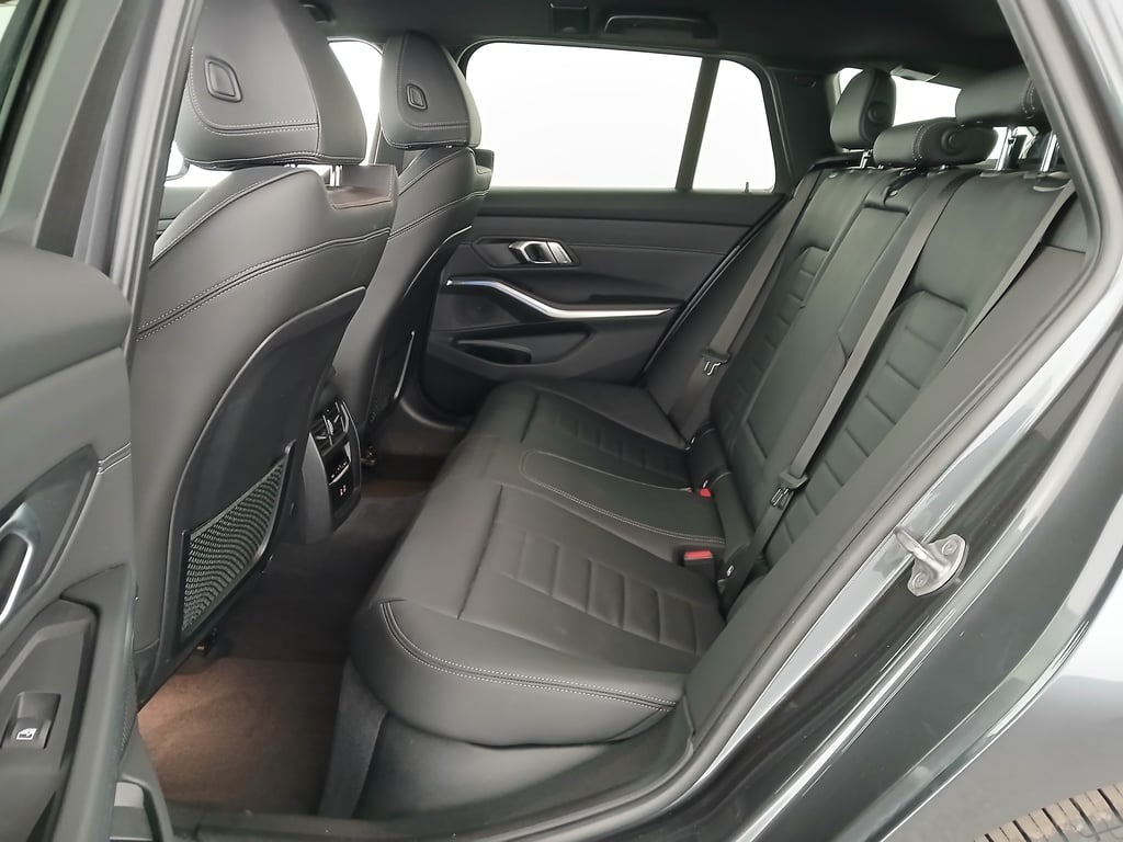 BMW 320e PHEV xDrive Touring Aut. | Bild 27 von 29