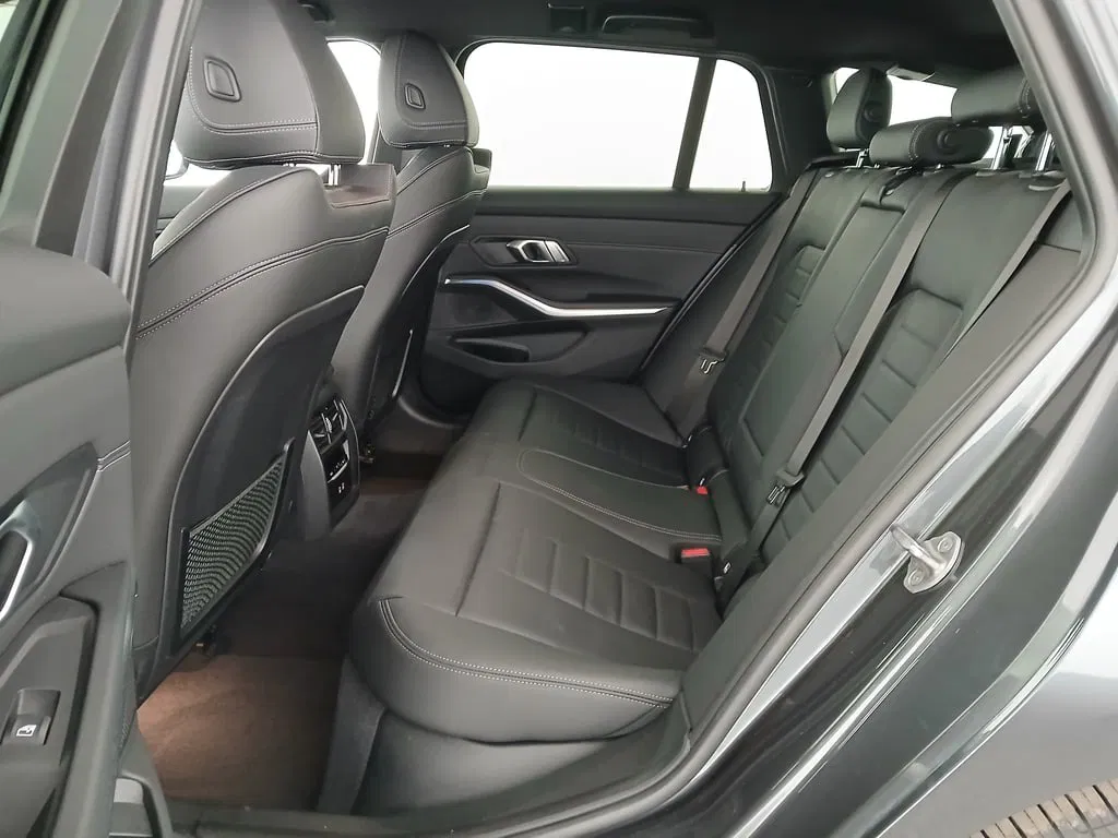 BMW 320e PHEV xDrive Touring Aut. | Bild 27 von 29