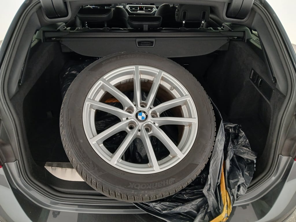 BMW 320e PHEV xDrive Touring Aut. | Bild 28 von 29