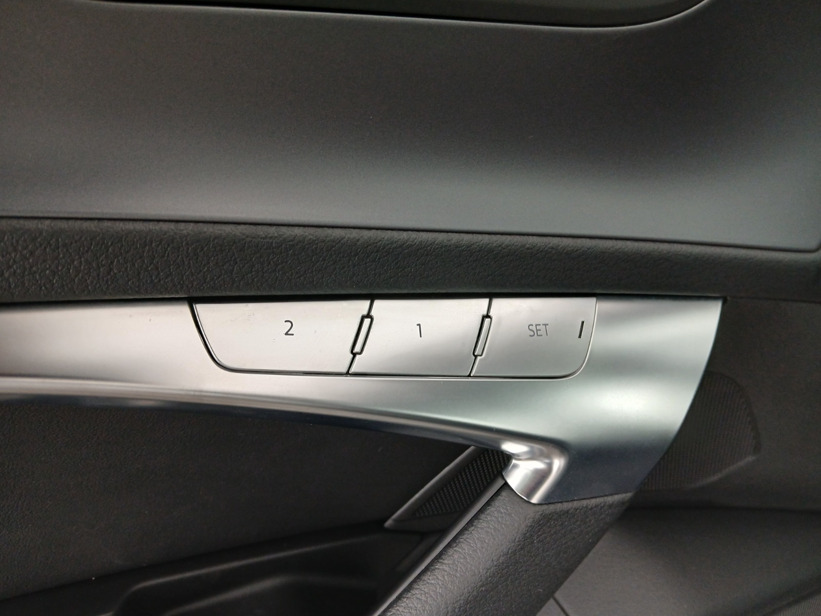 Audi A6 2.0 TDI ultra | Bild 12 von 30