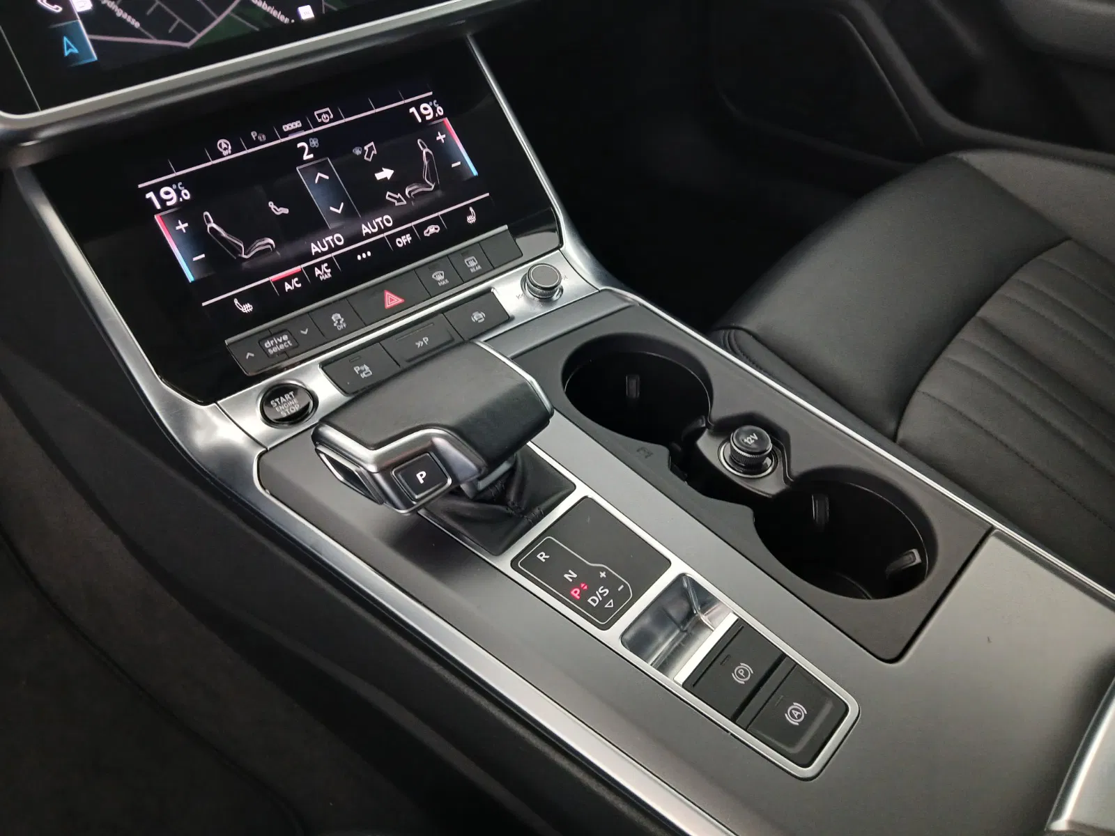 Audi A6 2.0 TDI ultra | Bild 28 von 30