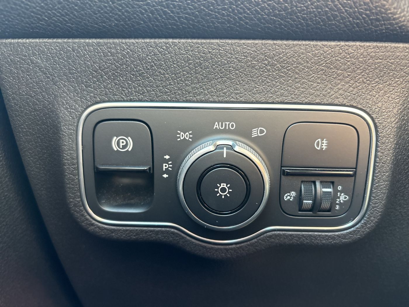 Mercedes-Benz GLB 220d 4Matic Style Aut. | Bild 15 von 30