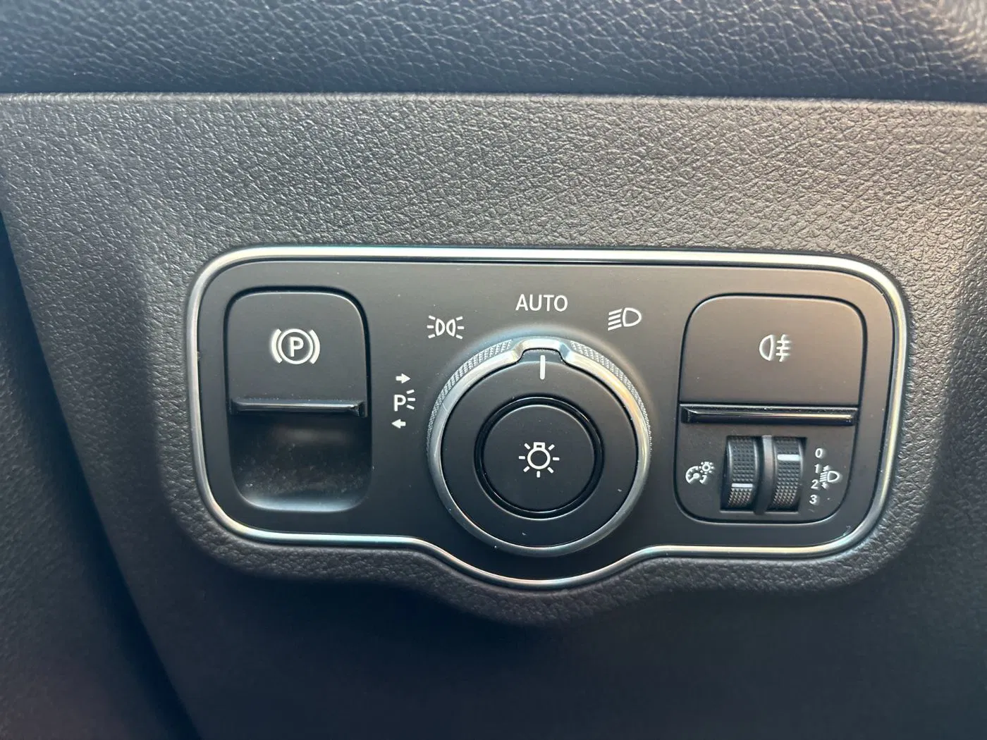 Mercedes-Benz GLB 220d 4Matic Style Aut. | Bild 15 von 30
