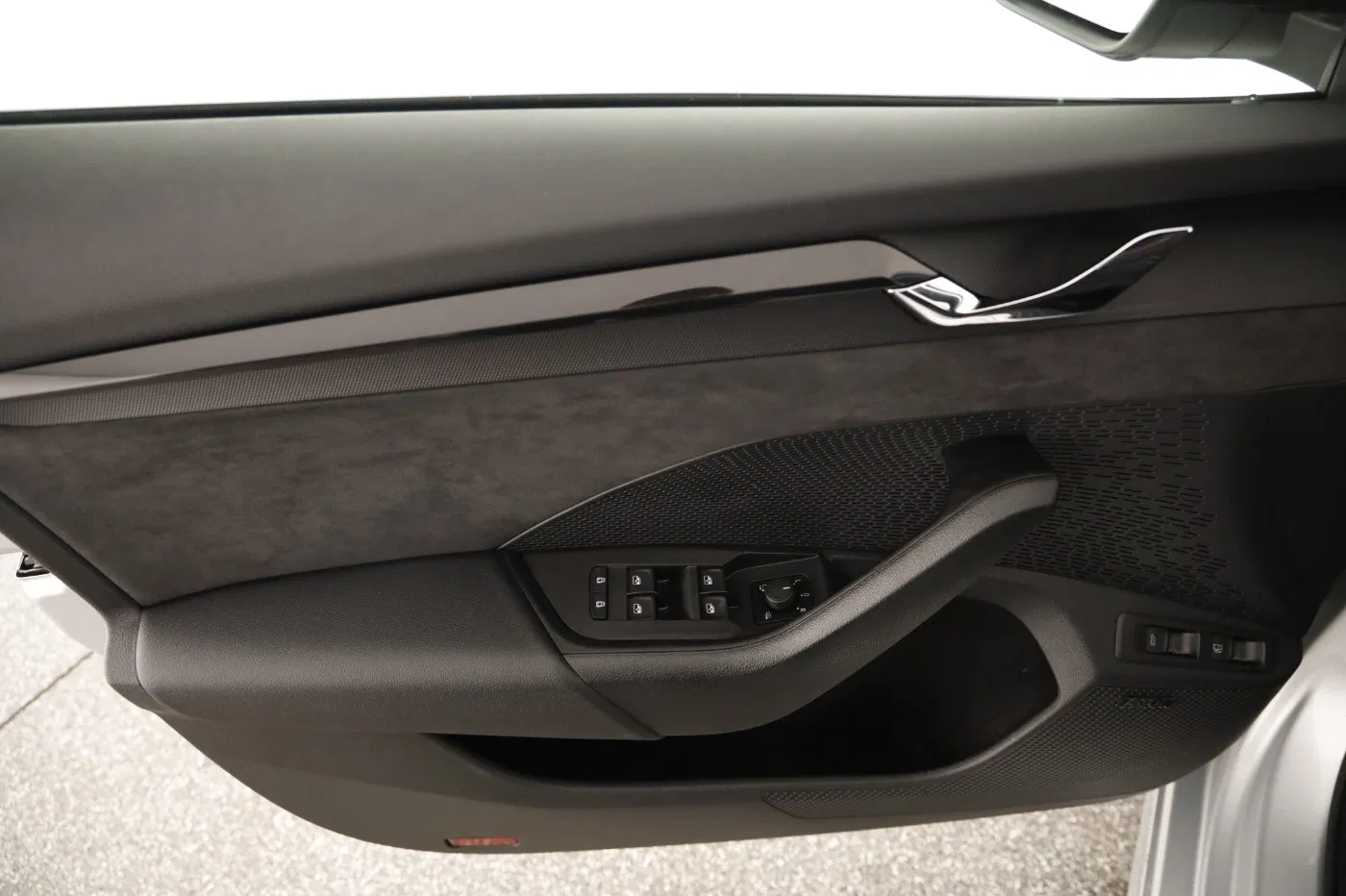 Skoda Octavia Combi 1.4 TSI RS iV | Bild 8 von 26