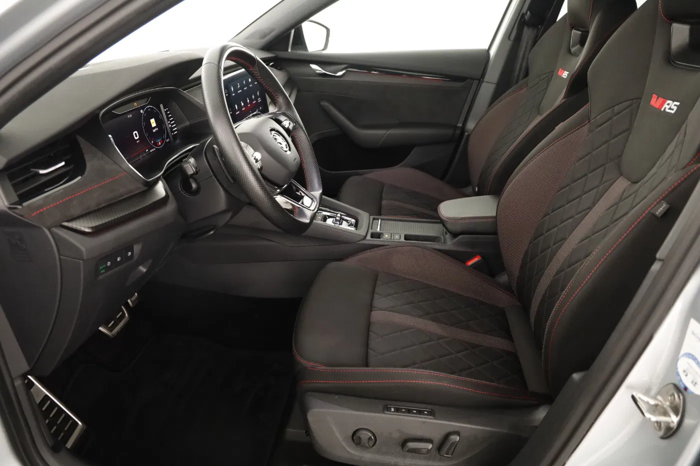 Skoda Octavia Combi 1.4 TSI RS iV | Bild 11 von 26