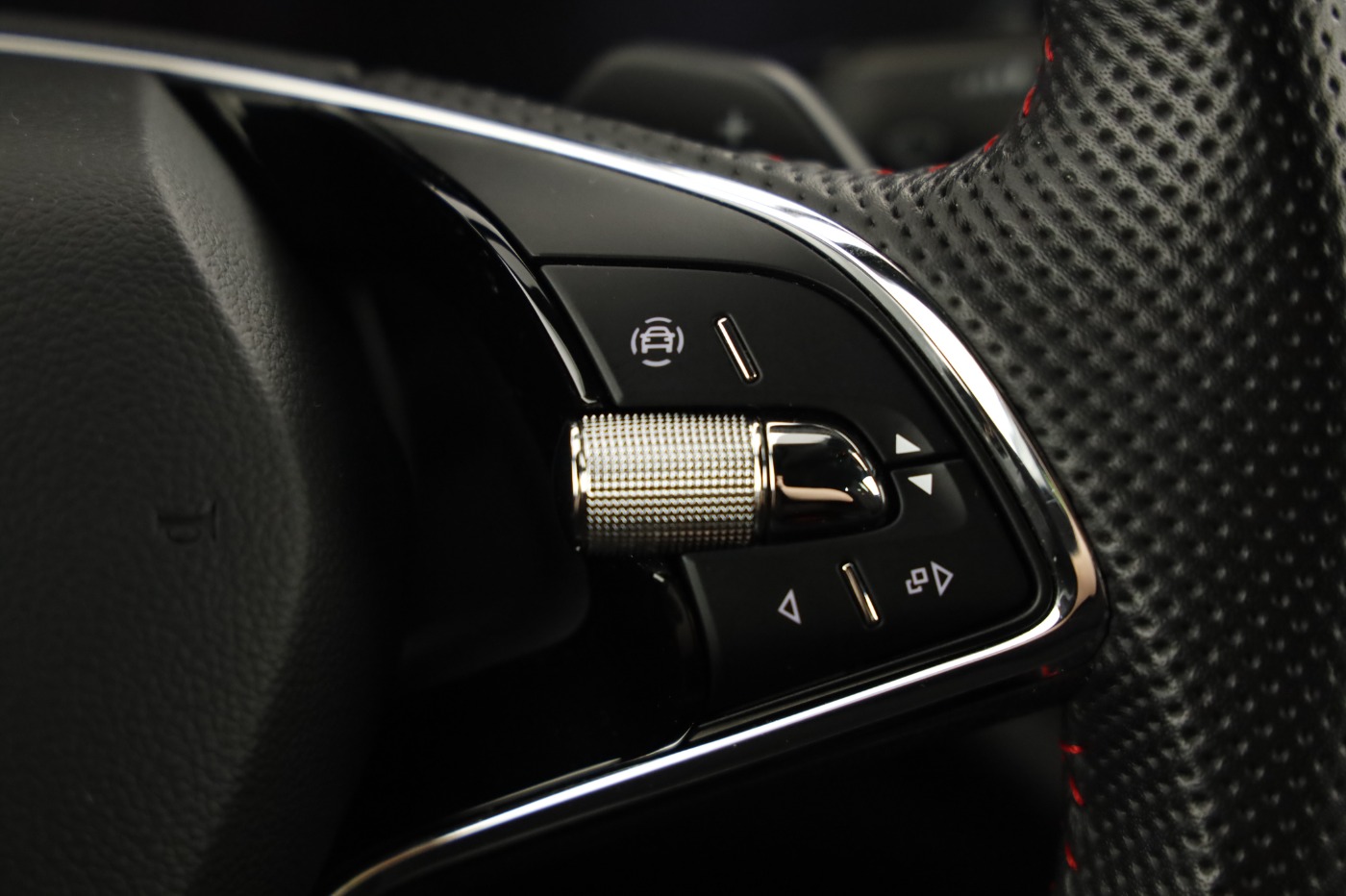 Skoda Octavia Combi 1.4 TSI RS iV | Bild 16 von 26