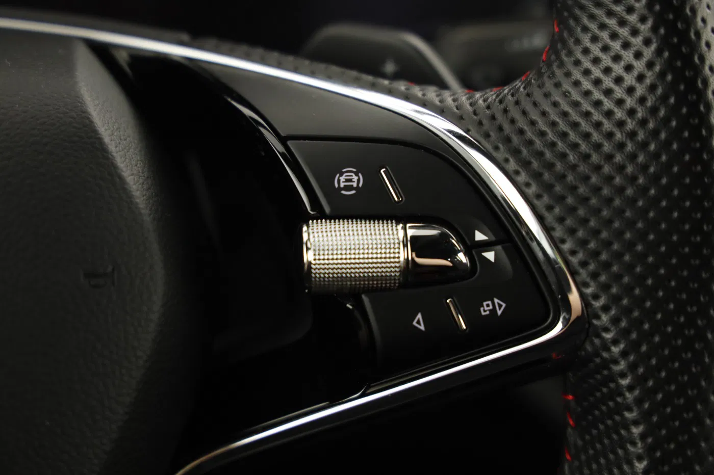 Skoda Octavia Combi 1.4 TSI RS iV | Bild 16 von 26