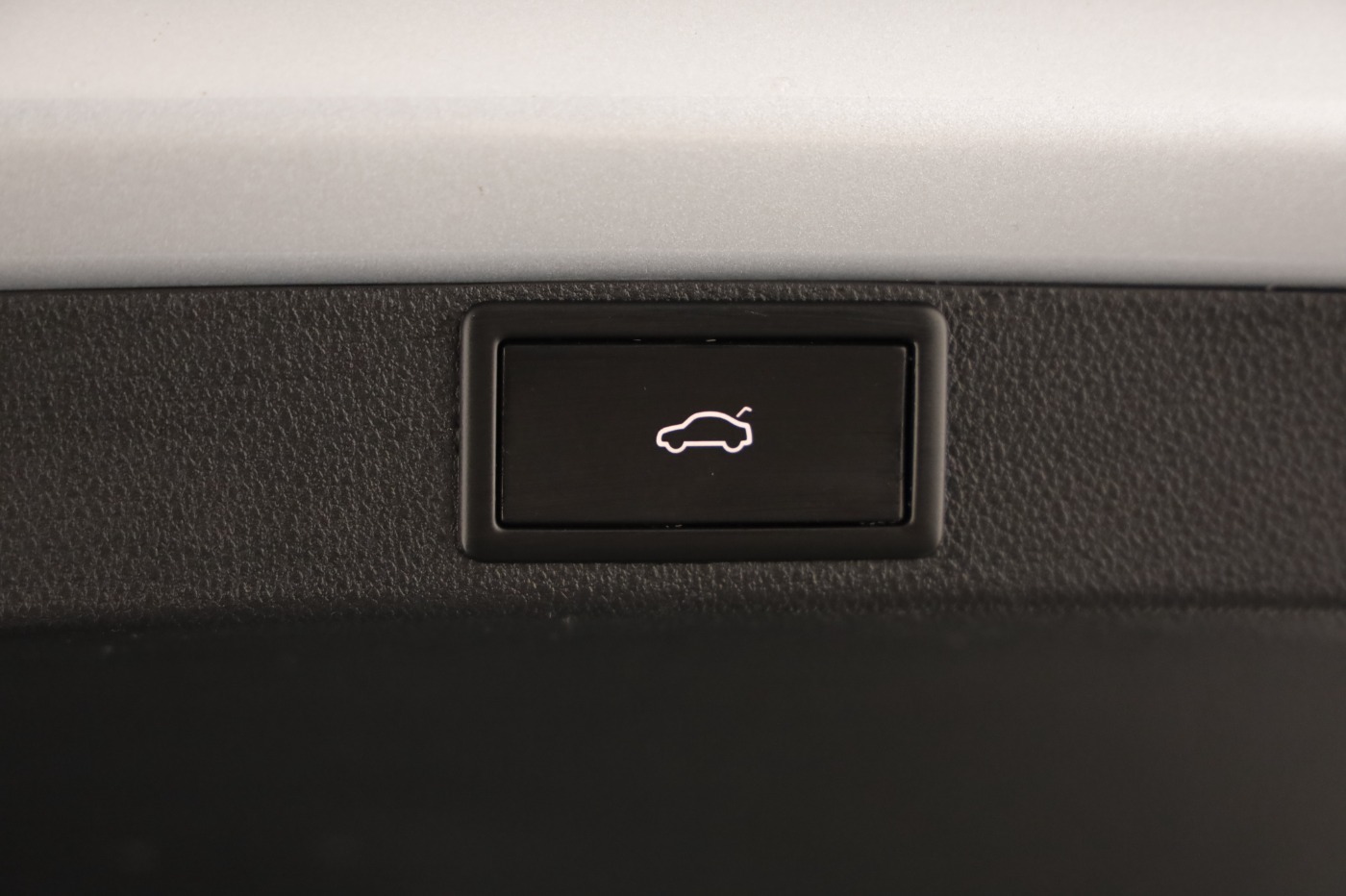 Skoda Octavia Combi 1.4 TSI RS iV | Bild 24 von 26