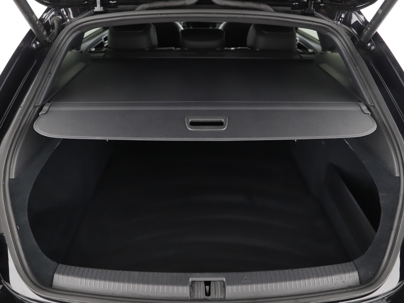 VW Arteon Shooting Brake 2.0 TSI  R-Line | Bild 20 von 26