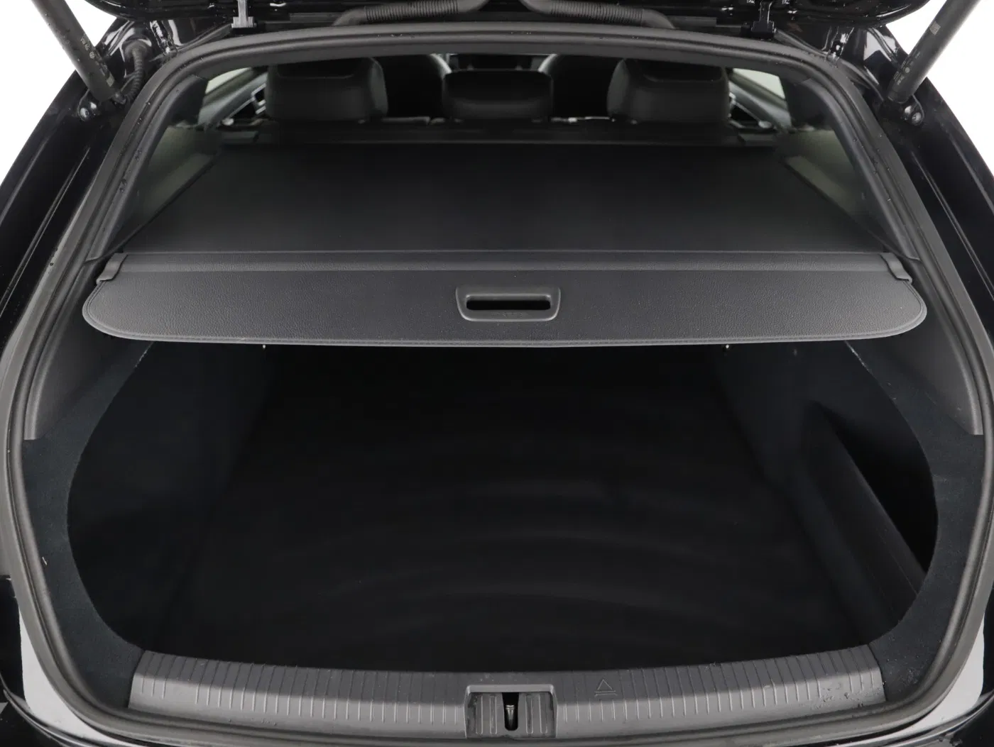 VW Arteon Shooting Brake 2.0 TSI R-Line | Bild 20 von 26